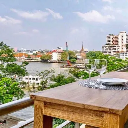 Rent this 1 bed apartment on Wat Pathum Khongkha Ratchaworawihan in Song Wat Road, Odeon