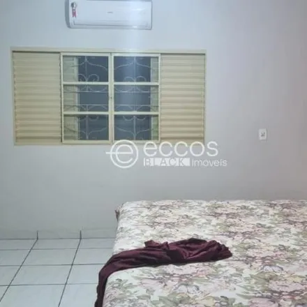Buy this 2 bed house on Rua Ferrador in Morumbi, Uberlândia - MG