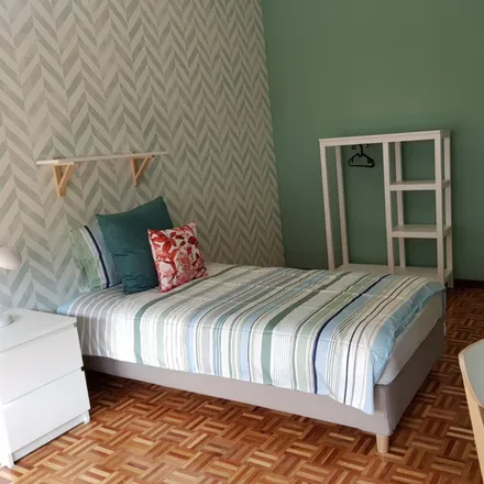 Rent this 5 bed room on Albergue de Peregrinos do Porto in Rua do Barão de Forrester 954, 4050-272 Porto