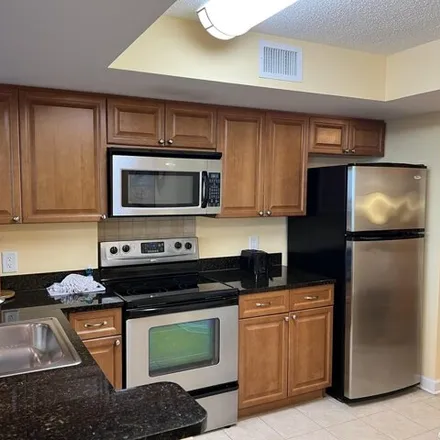 Image 2 - Horizons at 77th, 215 77th Avenue North, Myrtle Beach, SC 29572, USA - Condo for sale