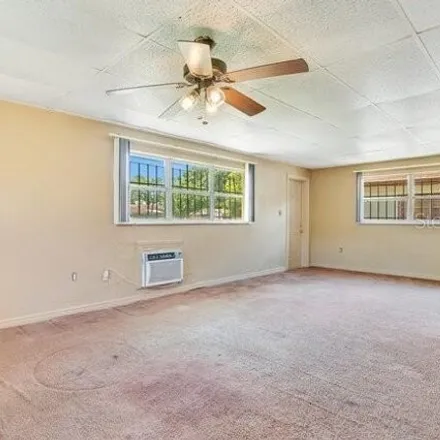 Image 3 - 1650 Waller Place, Orlando, FL 32805, USA - House for sale