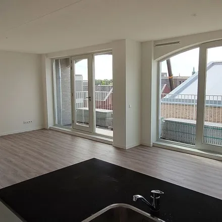Rent this 1 bed apartment on Ingenieur Kalffstraat 226 in 5617 BH Eindhoven, Netherlands