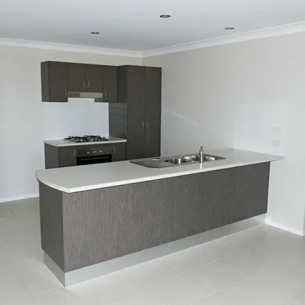 Image 4 - Currey Street, Roma QLD 4455, Australia - Apartment for rent