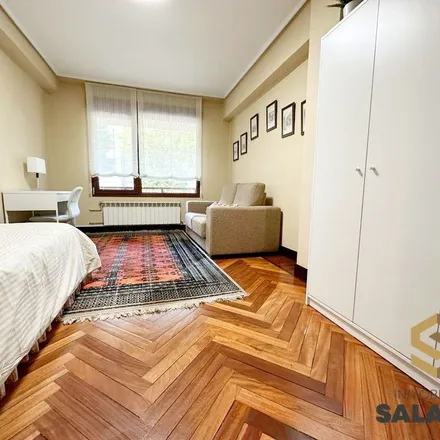 Rent this 5 bed apartment on Santa Ana Getxo in Santa Ana Kalea, 48620 Getxo