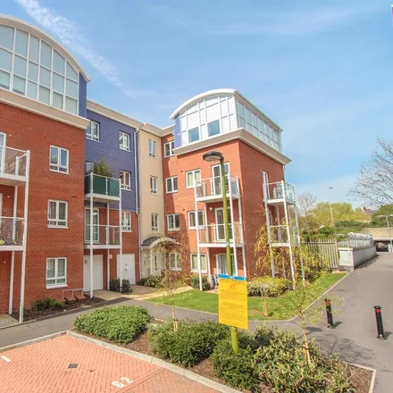 Rent this 2 bed apartment on Watford High Street in Pump House Crescent, Watford