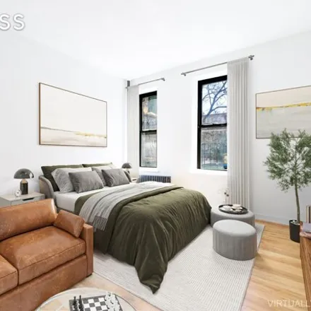 Rent this studio house on 319 East 5th Street in New York, NY 10003