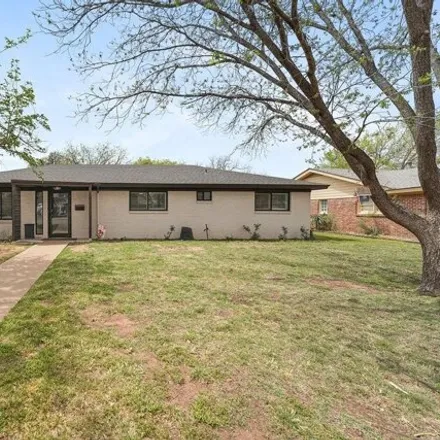 Buy this 3 bed house on Sinclair Avenue in Midland, TX 79705