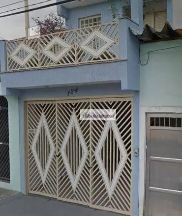 Buy this 2 bed house on Rua Alberto Nepomuceno in Vila Dom Pedro I, São Paulo - SP