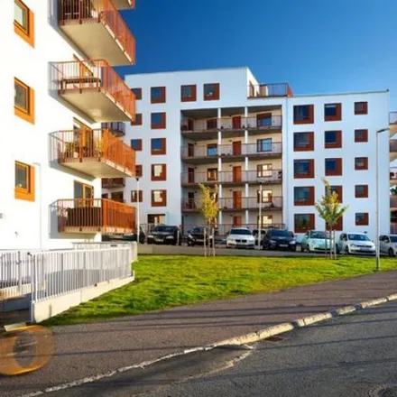 Rent this 2 bed apartment on Stenbrottet in 435 35 Mölnlycke, Sweden