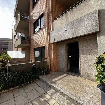 Image 4 - Rua Doutor António Luís Gomes, 4000-274 Porto, Portugal - Apartment for rent