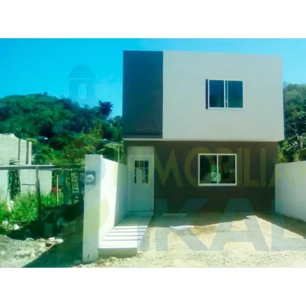 Buy this 2 bed house on Paraíso in 93280 Poza Rica, VER
