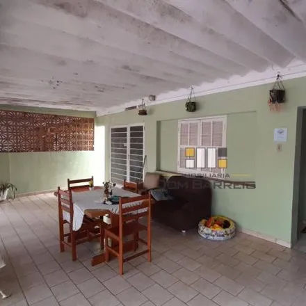 Buy this 2 bed house on Rua Bárbara Blumer in Vila Santana, Sumaré - SP