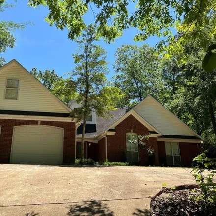 Buy this 5 bed house on 2469 Windsor Place Road in Linwood Subdivision, Tupelo