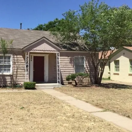 Buy this 3 bed house on 2218 28th Street in Lubbock, TX 79411
