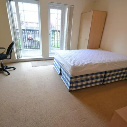 Rent this 4 bed duplex on Loreto College in Bold Street, Manchester