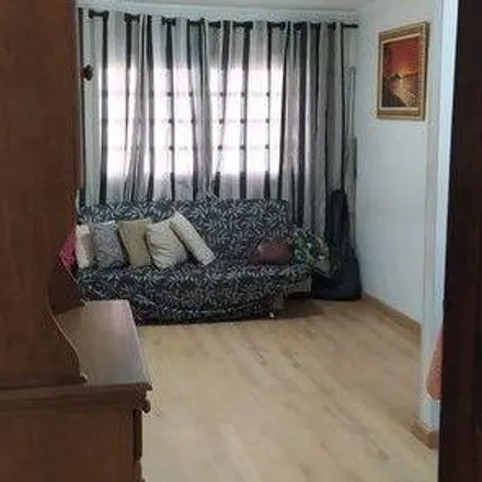 Buy this 1 bed house on Rua Cônego Lafaete in Jardim Sul, São José dos Campos - SP