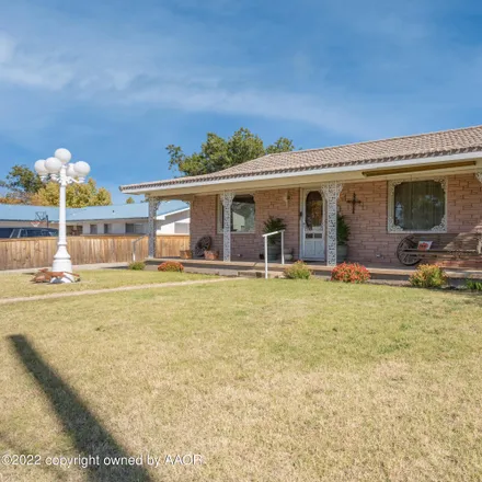 Image 4 - 1007 South Canadian Street, Wheeler, TX 79096, USA - House for sale