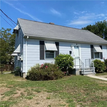 Buy this 4 bed house on 74 Hollywood Avenue in Bridgeport, CT 06606
