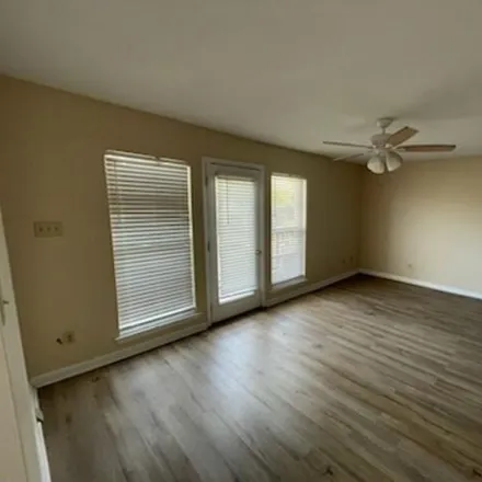 Image 2 - 548 West William David Parkway, Bucktown, Metairie, LA 70005, USA - Townhouse for rent