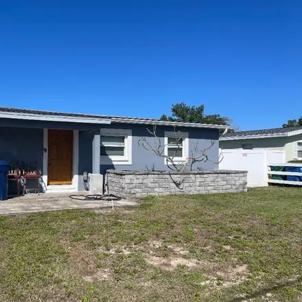 Rent this 2 bed house on 2902 E 98th Ave in Tampa, FL 33612