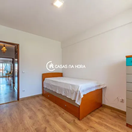 Image 8 - Rua Flores, 4425-452 Águas Santas, Portugal - Apartment for rent