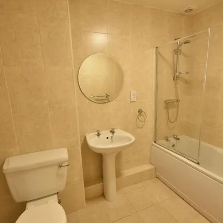 Image 2 - Sallyport Tower, Tower Street, Newcastle upon Tyne, NE1 2HY, United Kingdom - Apartment for rent