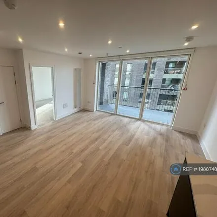 Image 3 - Friary Road, London, W3 6NN, United Kingdom - Apartment for rent