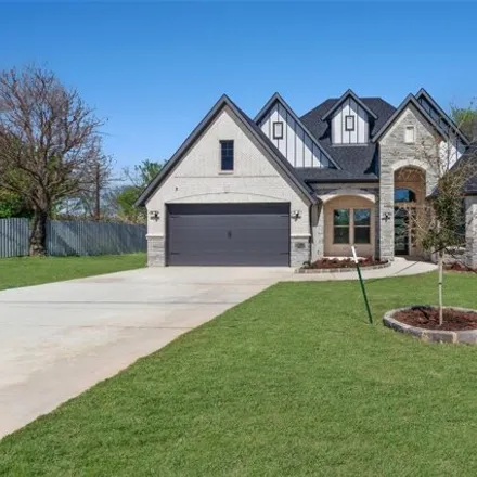 Buy this 5 bed house on 13527 Fernheath Lane in Dallas, TX 75253