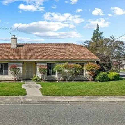 Buy this 3 bed house on 1001 River Avenue in Oakdale, CA 95361