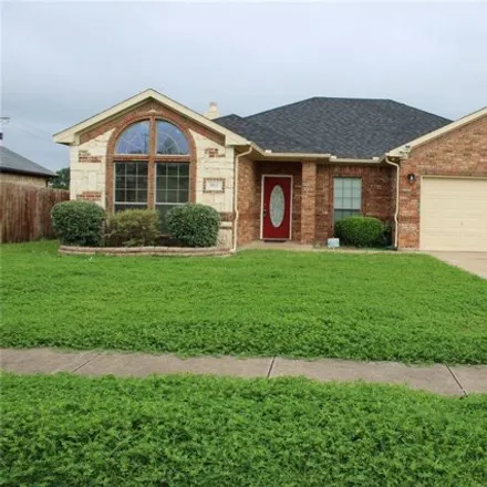 Rent this 3 bed house on 817 Brandon Drive in Seagoville, TX 75159