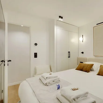 Rent this 3 bed apartment on 15 Rue de Mazagran in 75010 Paris, France
