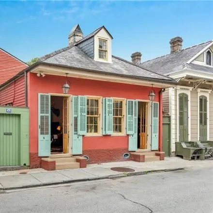 Image 3 - 626 Burgundy Street, New Orleans, LA 70112, USA - House for sale