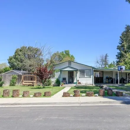 Buy this 3 bed house on 470 E Street in Waterford, Stanislaus County