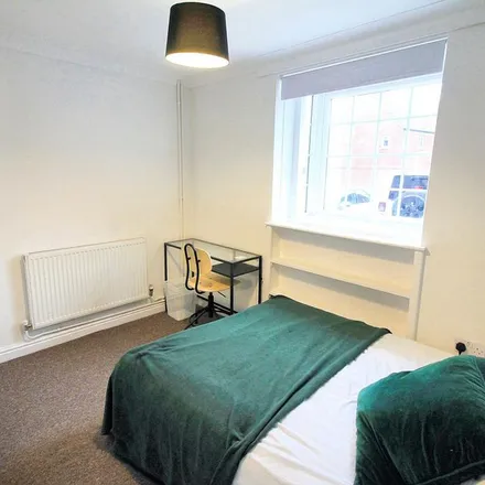 Image 8 - 43 Toftes Place, Norwich, NR5 9DA, United Kingdom - Apartment for rent
