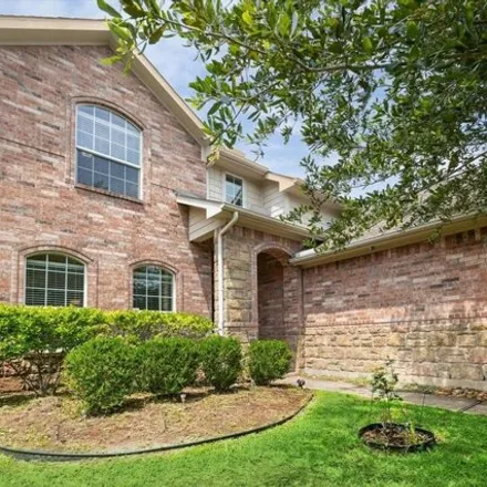 Rent this 3 bed house on 33 Quillwood Place in Sterling Ridge, The Woodlands