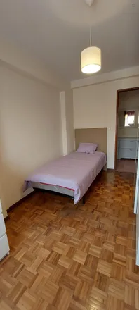 Image 7 - Calçada do Bicheiro, 2800-691 Almada, Portugal - Room for rent