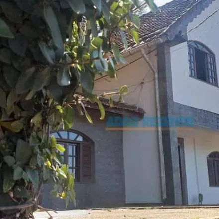 Buy this 5 bed house on Rua Doutor Jorge Melick in Jardim Europa, Teresópolis - RJ
