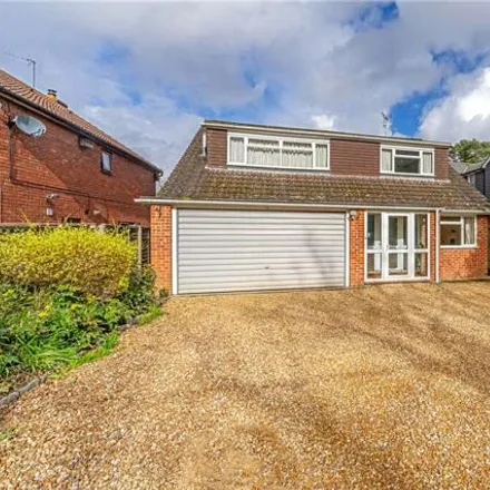 Buy this 4 bed house on Barkham Ride in Finchampstead, RG40 4EP