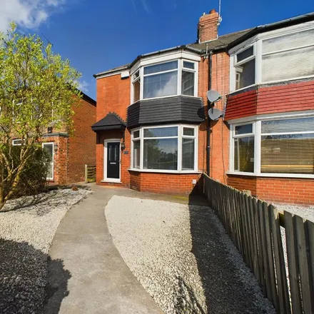 Rent this 3 bed house on Willerby Road in Hull, HU5 5JN
