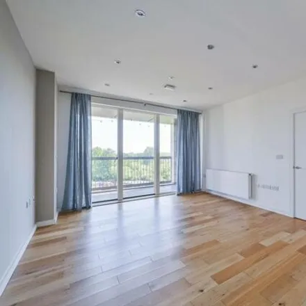 Image 4 - unnamed road, London, N4 2XN, United Kingdom - Apartment for sale