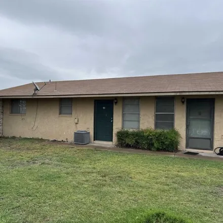 Image 2 - Del Rio High School, 100 Memorial Drive, Del Rio, TX 78840, USA - House for rent