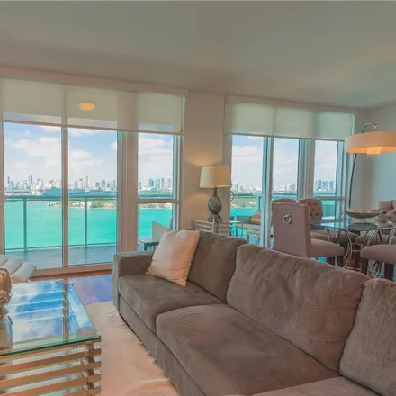 Buy this 1 bed condo on Bentley Bay North Tower in 520 West Avenue, Miami Beach