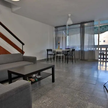 Rent this 4 bed apartment on Carrer de Santa Maria Micaela in 18, 46008 Valencia