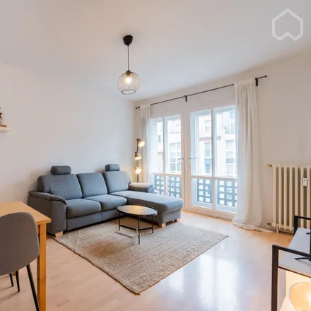 Rent this 3 bed apartment on Düsseldorfer Straße 39 in 10707 Berlin, Germany