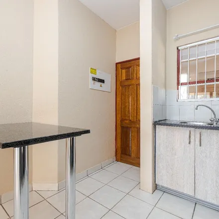 Image 5 - Fred Verseput Avenue, Vorna Valley, Midrand, 1680, South Africa - Apartment for rent