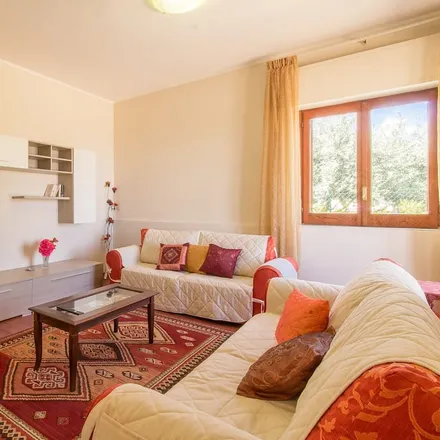 Rent this 3 bed house on Zafferana Etnea in Via della Montagna, 95019 Petrulli CT
