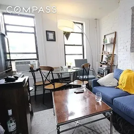 Image 1 - 269 East 10th Street, New York, NY 10009, USA - House for rent