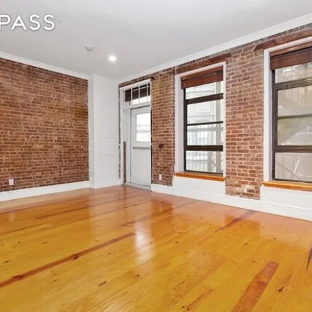 Image 6 - 13 East 30th Street, New York, NY 10016, USA - House for rent