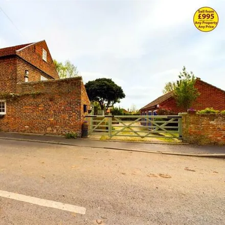 Image 1 - St Peter's Lane, Clayworth, DN22 9AA, United Kingdom - House for sale