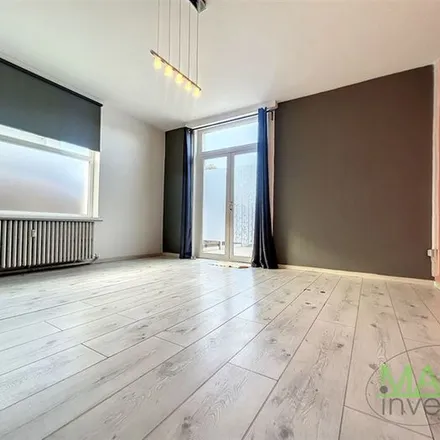 Image 4 - Rue Albert 1er 18, 7740 Pecq, Belgium - Apartment for rent